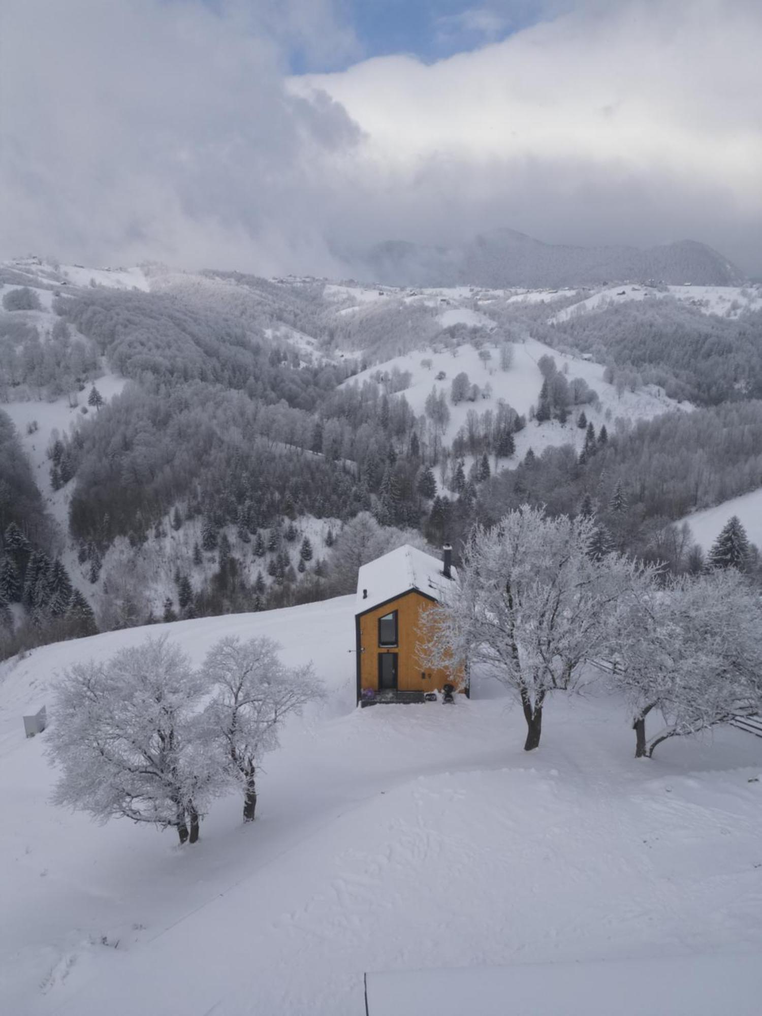 Amont Chalet Peştera المظهر الخارجي الصورة